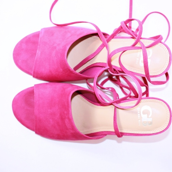 Gianni Bini Kat Kall Magenta Suede Heels Size (8.5) - Picture 8 of 8